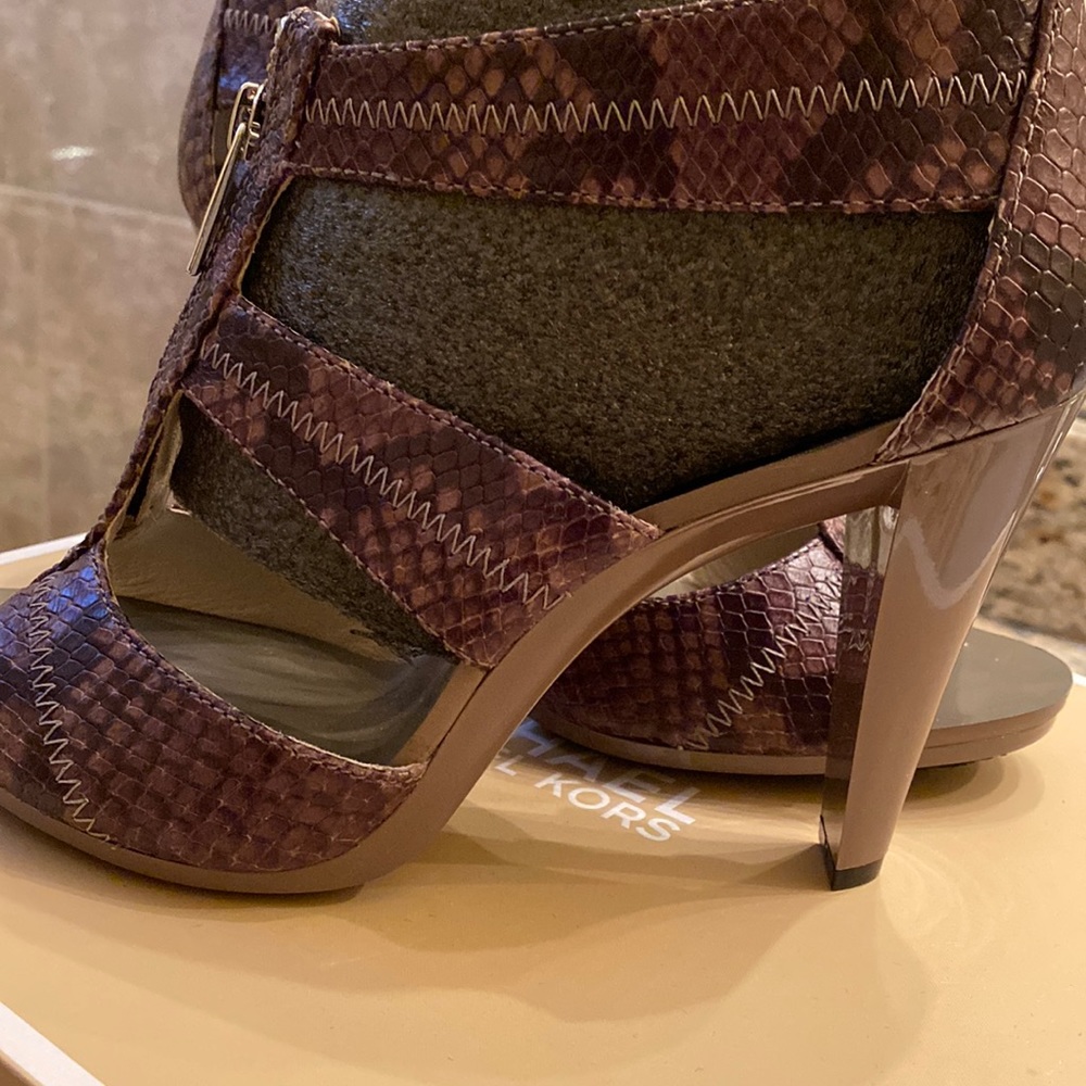 New Mk shoes